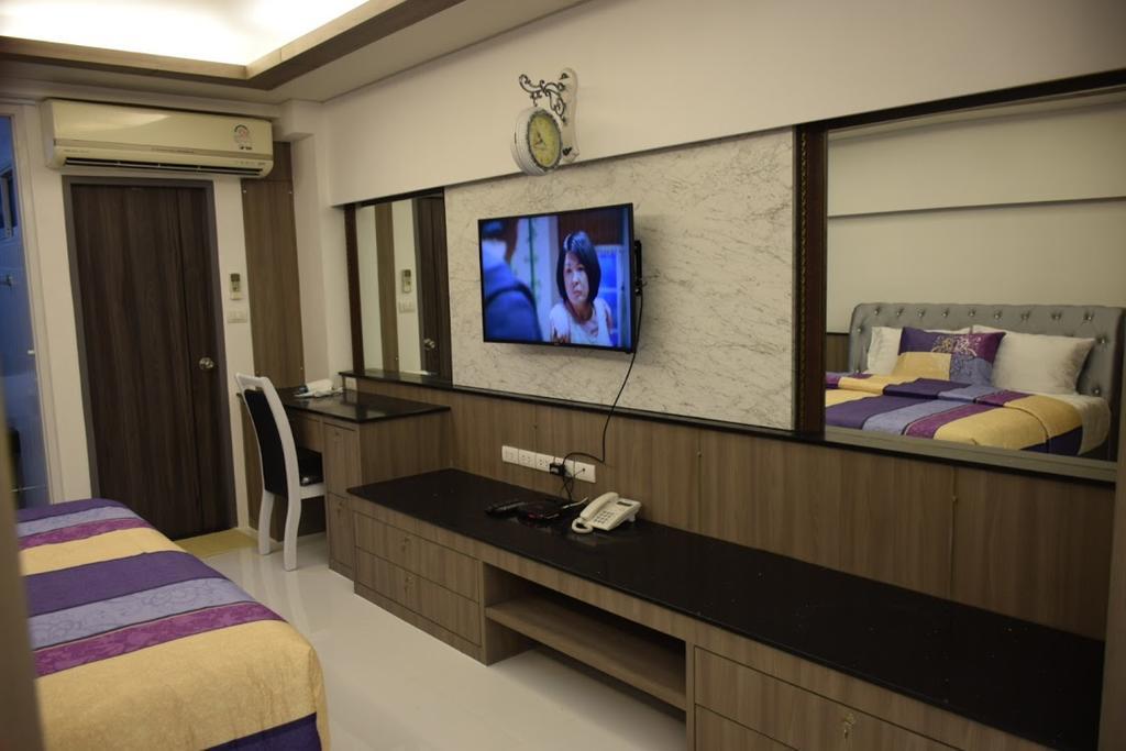 Family Suite Room Pratunam Bangkok Exterior photo