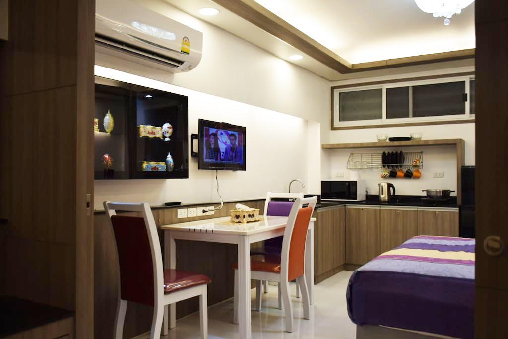 Family Suite Room Pratunam Bangkok Exterior photo